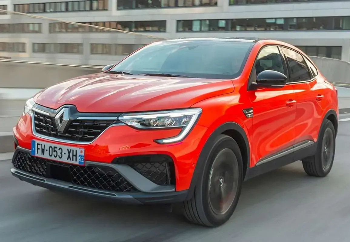 Usado Renault Arkana Techno 140 CV (102 kW) 2025 Blanco SUV