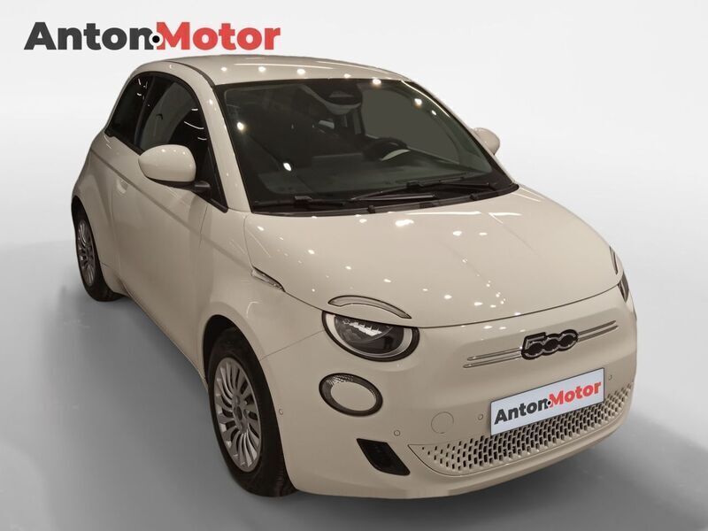 Usado Fiat 500e 86 kW (118 CV) 2024 Blanco Utilitario