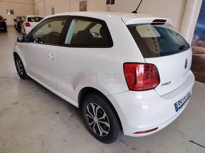 Usado VW Polo Edition 75 CV (55 kW) 2015 Blanco Berlina