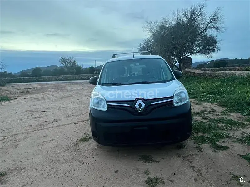 Usado Renault Kangoo 75 CV (55 kW) 2016 Blanco Monovolumen