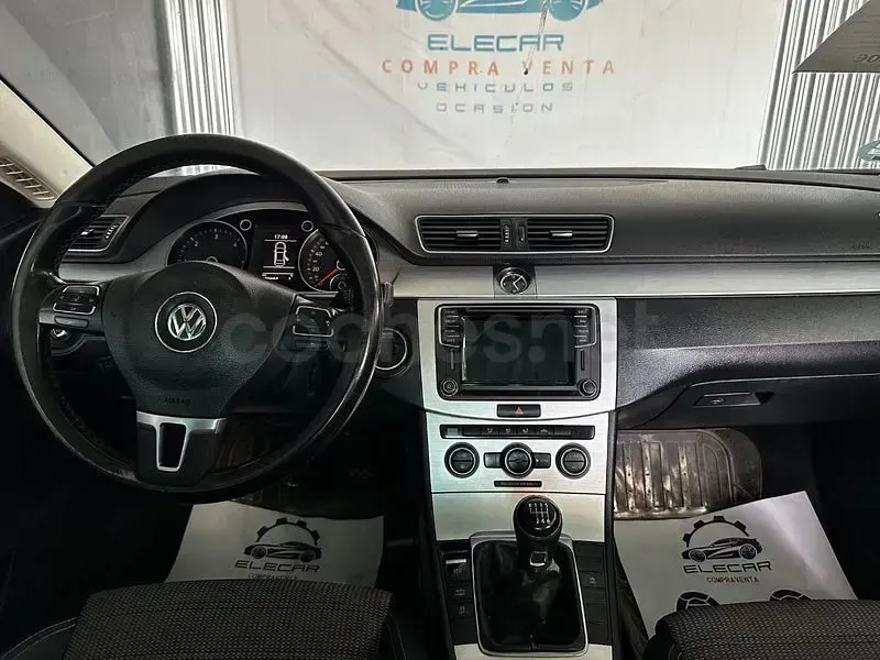 Usado VW Passat Sportline 150 CV (110 kW) 2015 Blanco Berlina