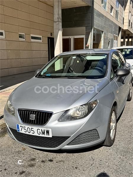 Gris / plata Usado 2009 Seat Ibiza SC Reference Utilitario | 5000 € (Buen precio) - Imagen 1/2