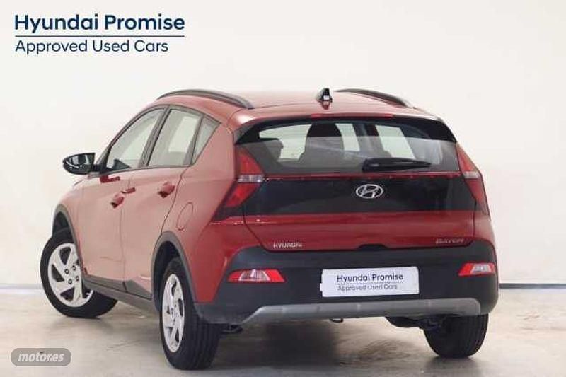 Usado Hyundai Bayon 84 CV (61 kW) 2024 Dragon red SUV