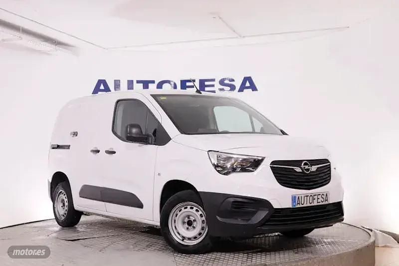 Usado Opel Combo 100 CV (73 kW) 2022 Blanco Monovolumen