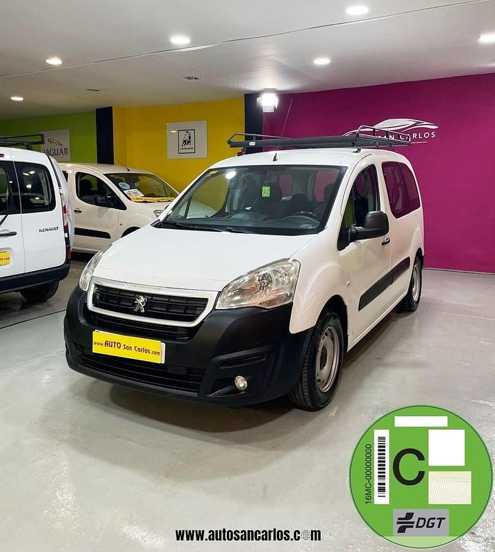 Usado Peugeot Partner Tepee Access 75 CV (55 kW) 2018 Blanco Monovolumen