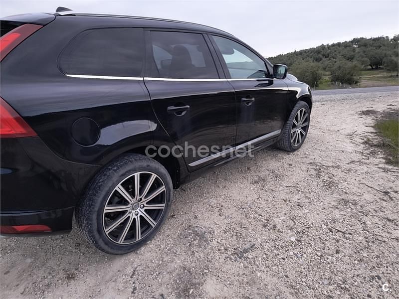 Usado Volvo XC60 Summum 181 CV (133 kW) 2014 Negro SUV