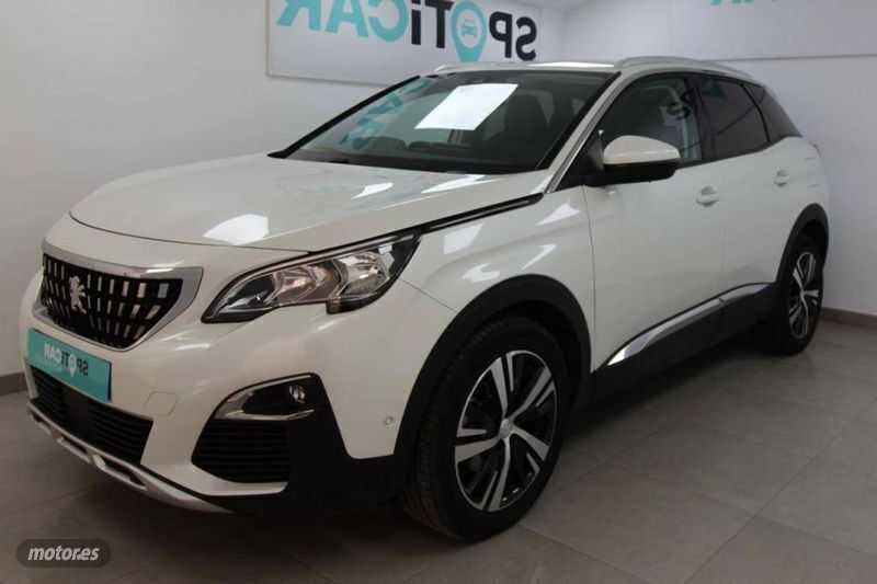 Usado Peugeot 3008 Allure 130 CV (95 kW) 2019 Blanco SUV