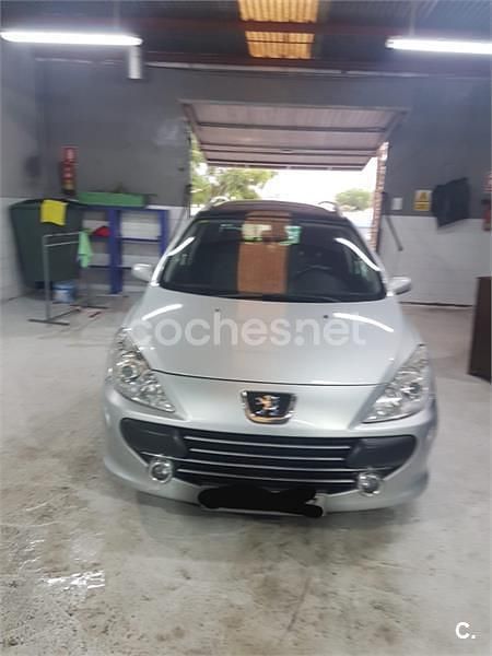 Usado Peugeot 307 110 CV (80 kW) 2008 Gris / plata Familiar