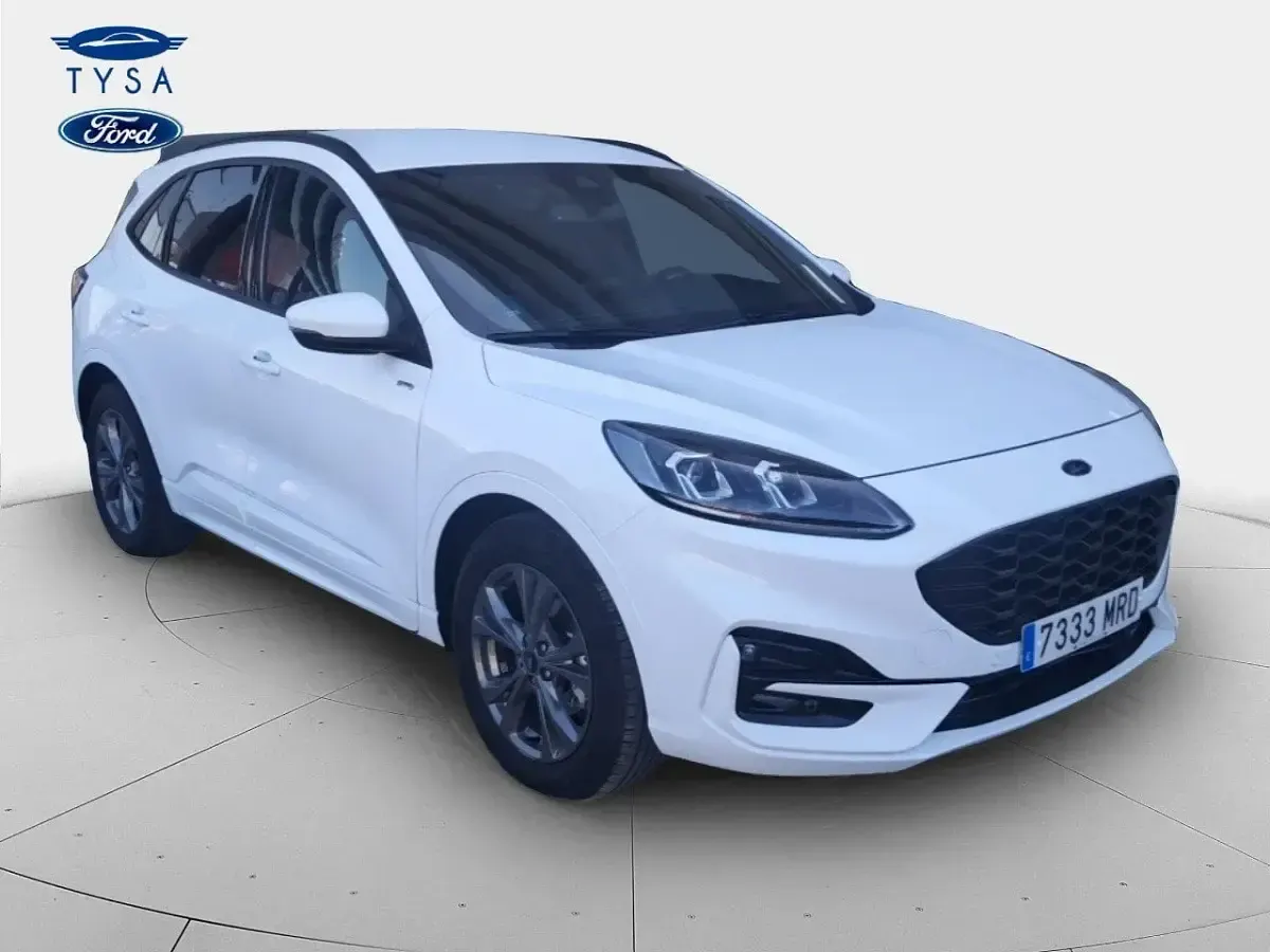 Usado Ford Kuga ST-Line 190 CV (139 kW) 2024 Blanco SUV