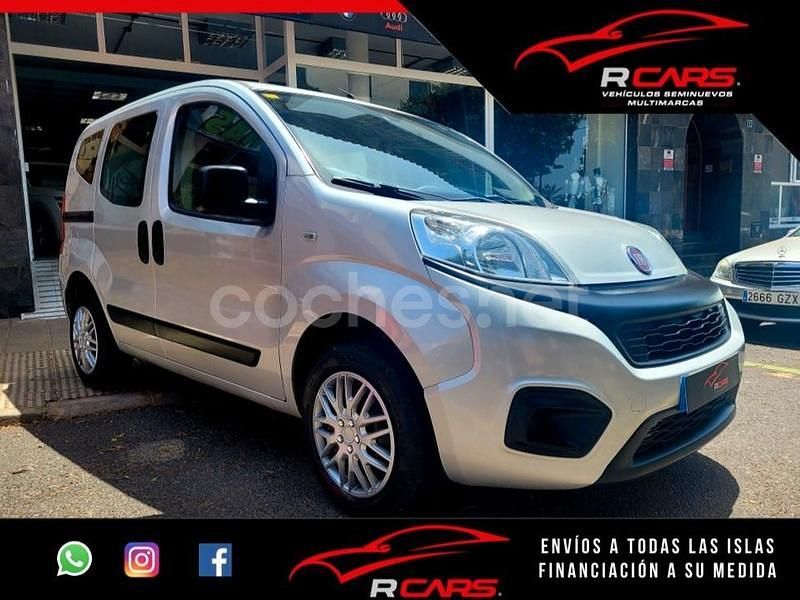Gris / plata Usado 2018 Fiat Qubo Lounge Monovolumen | 9990 € (Precio justo) - Imagen 1/4