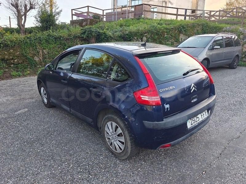 Usado Citroën C4 92 CV (67 kW) 2006 Azul Berlina