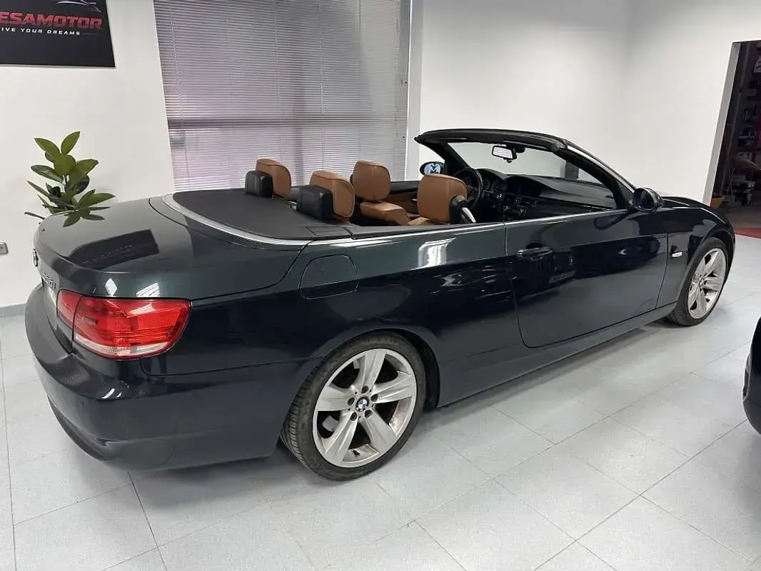 Usado BMW 330 Cabriolet 272 CV (200 kW) 2007 Verde Descapotable