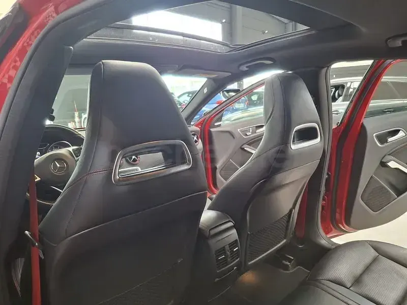 Usado Mercedes A45 AMG 381 CV (280 kW) 2016 Rojo Utilitario