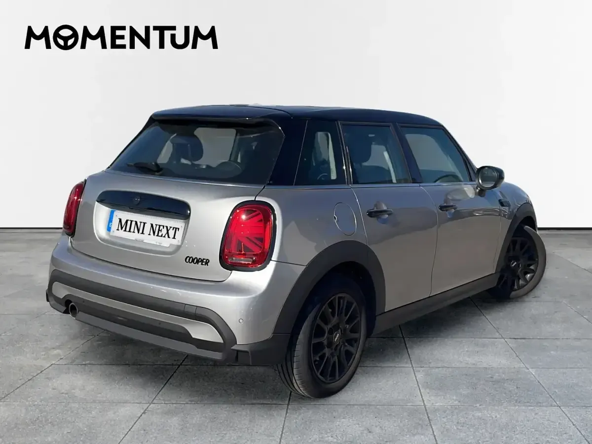 Usado Mini Cooper 136 CV (100 kW) 2023 Gris Utilitario