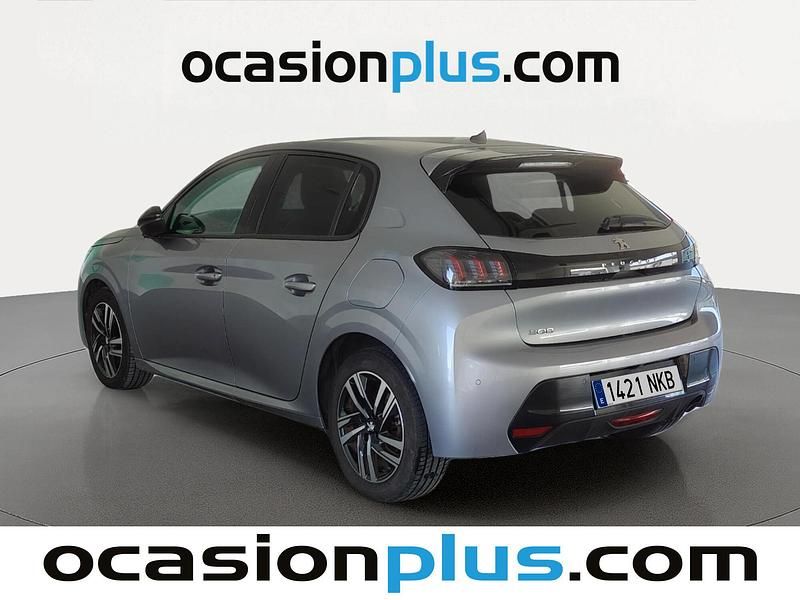 Usado Peugeot 208 Allure 100 CV (73 kW) 2023 Gris Utilitario