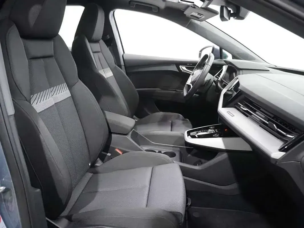 Usado Audi Q4 Sportback e-tron Advanced Plus 150 kW (204 CV) 2023 Azul SUV