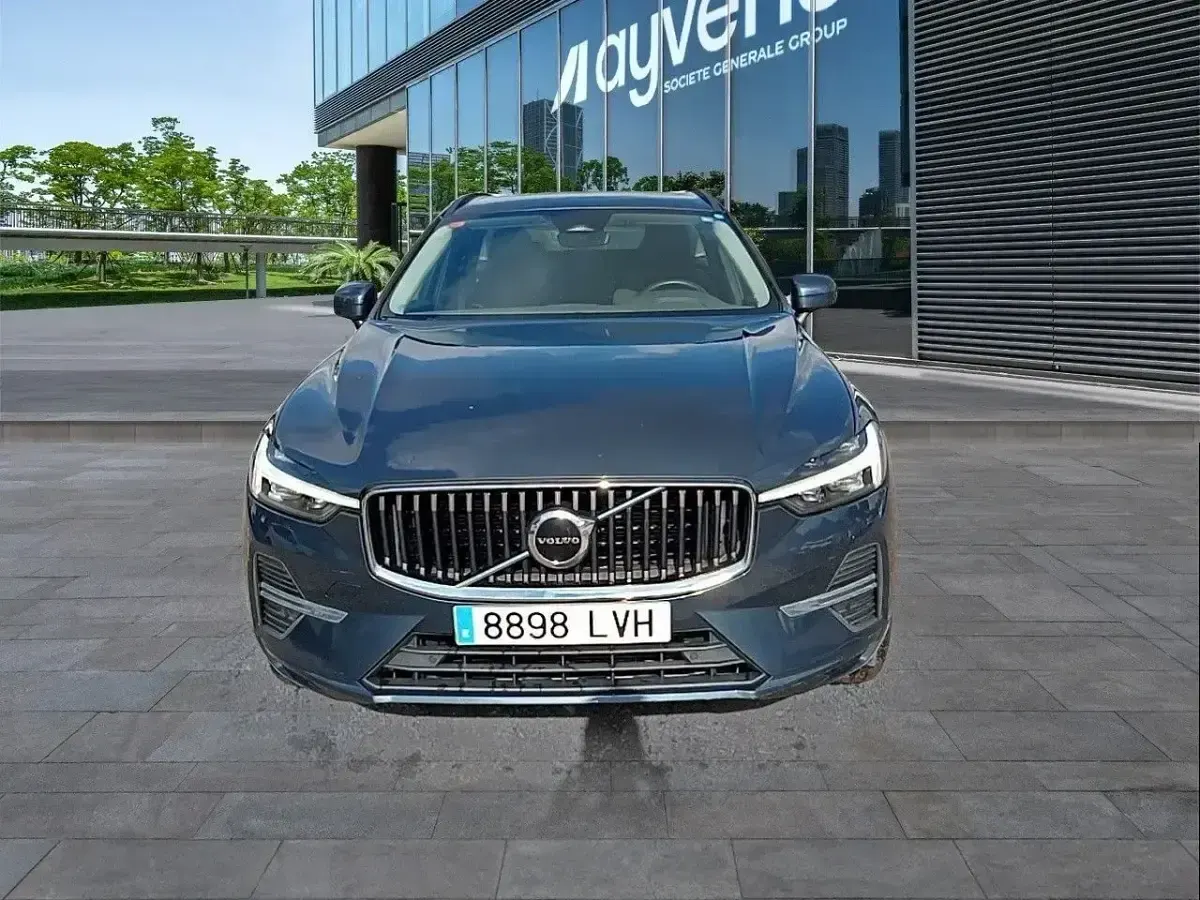 Usado Volvo XC60 Momentum 197 CV (144 kW) 2021 Azul SUV