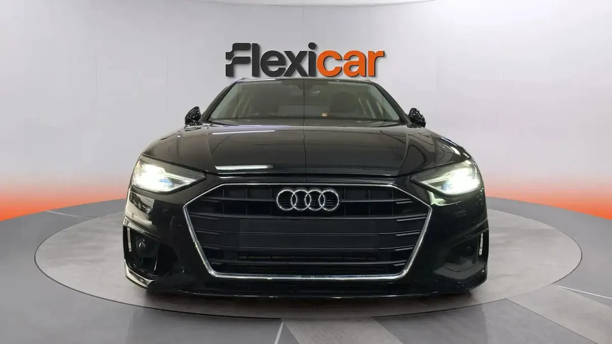 Begagnad Audi A4 Advanced Plus 150 HK (110 kW) 2023 Svart Kombi