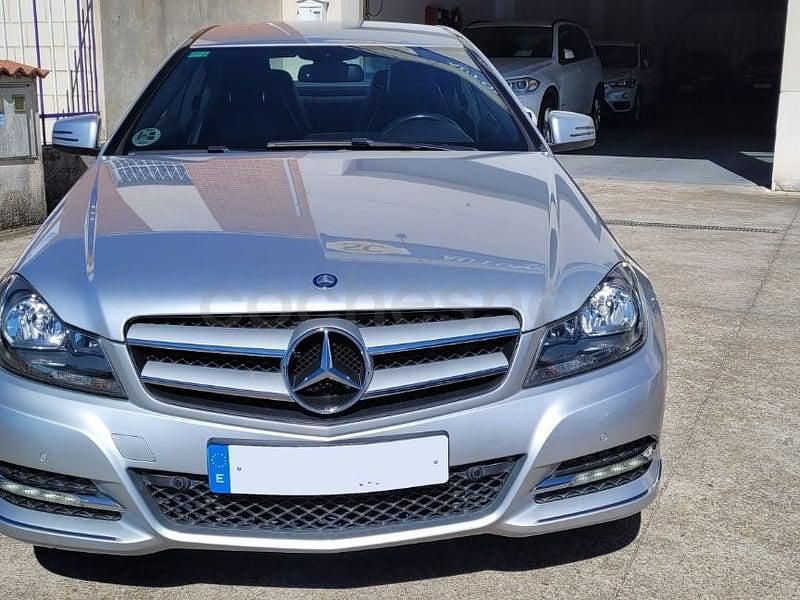 Usado Mercedes C220 170 CV (125 kW) 2013 Gris / plata Coupe
