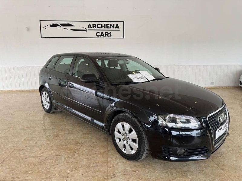 Käytetty Audi A3 Ambition 105 HP (77 kW) 2012 Musta Viistoperä