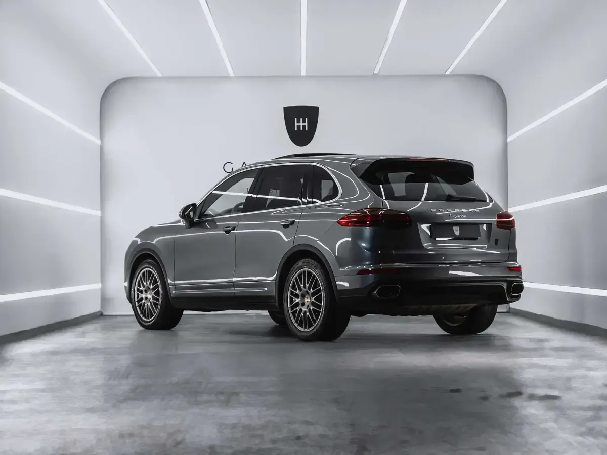 Usado Porsche Cayenne 262 CV (192 kW) 2016 Gris SUV