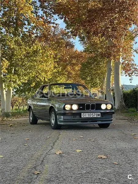 Usado BMW 320 Cabriolet 129 CV (94 kW) 1987 Gris / plata Descapotable
