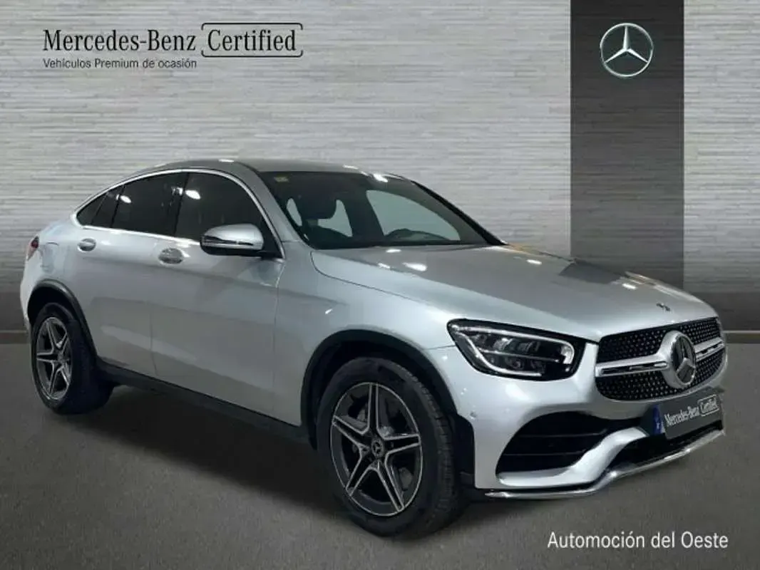 Usado Mercedes GLC220 AMG line 194 CV (142 kW) 2019 Plateado SUV