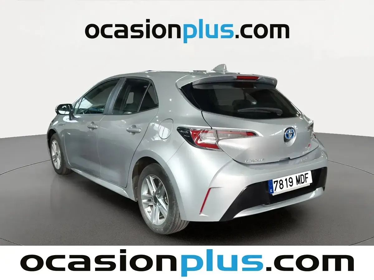 Begagnad Toyota Corolla Business Edition 122 HK (89 kW) 2023 Grå