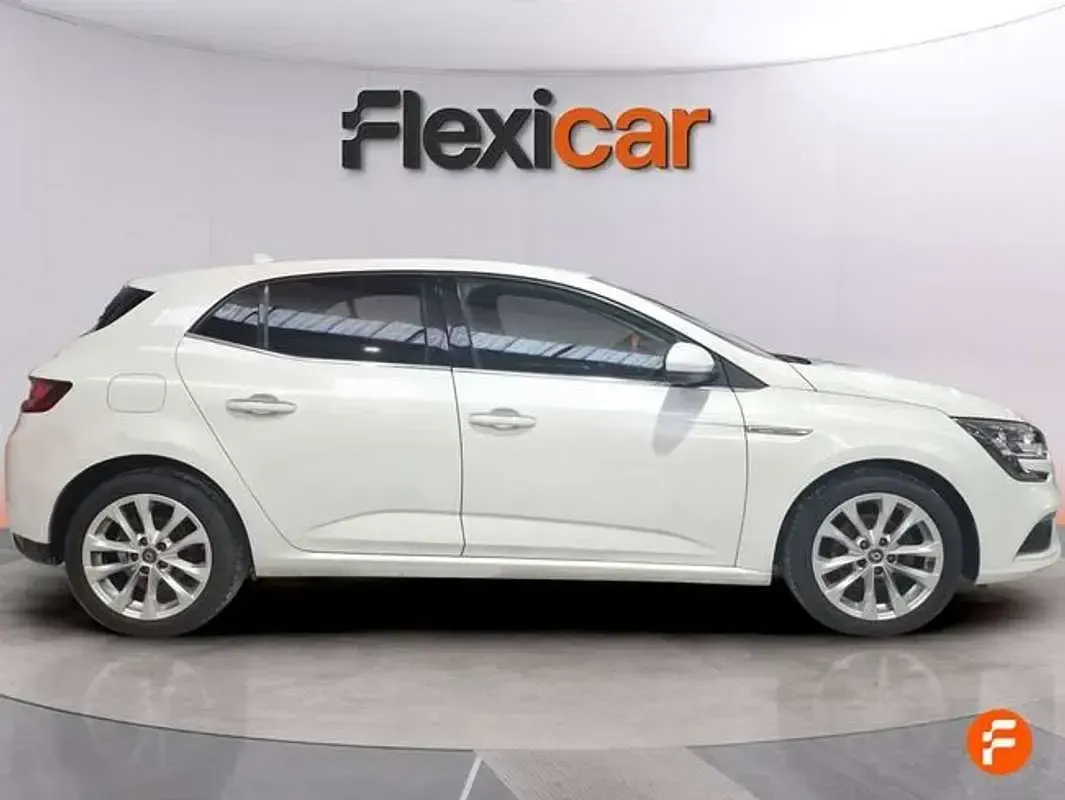 Usado Renault Mégane Zen 132 CV (97 kW) 2018 Blanco Utilitario