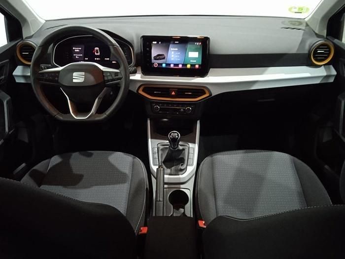 Usado Seat Arona Style 95 CV (69 kW) 2025 Blanco SUV