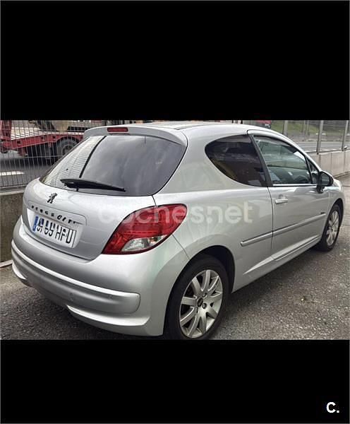 Gris / plata Usado 2011 Peugeot 207 Sport Berlina | 3290 € (Precio justo) - Imagen 1/4