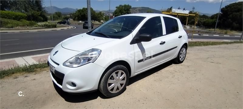Blanco Usado 2013 Renault Clio IV Authentique Berlina | 7000 € (Buen precio) - Imagen 1/4
