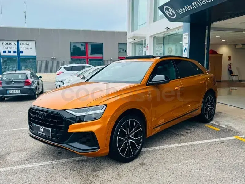 Usado Audi Q8 S-line plus 286 CV (210 kW) 2021 Naranja SUV