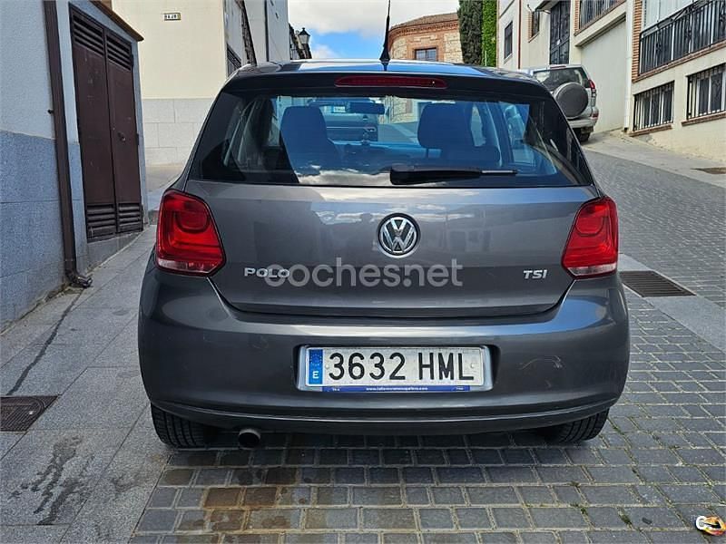 Usado VW Polo Advance 90 HP (66 kW) 2012 Cinzento Citadino