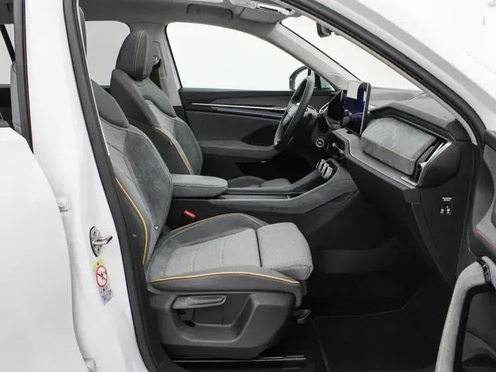 Usado Skoda Kodiaq Selection 204 CV (150 kW) 2026 Blanco SUV
