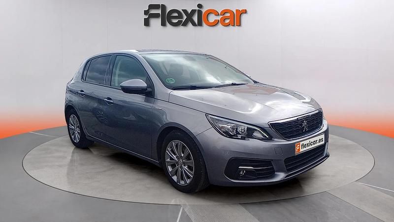 Usado Peugeot 308 Style 131 CV (96 kW) 2020 Gris Berlina