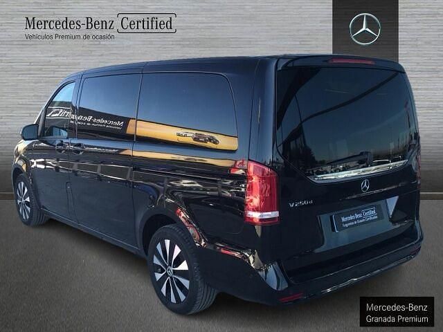 Usado Mercedes V250 190 CV (139 kW) 2023 Negro Monovolumen