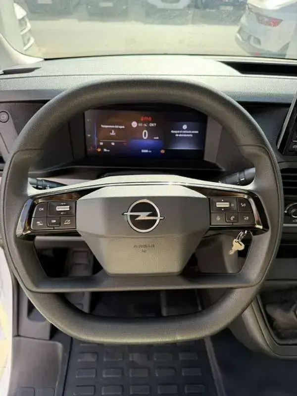 Usado Opel Vivaro S 120 CV (88 kW) 2025 Blanco Monovolumen