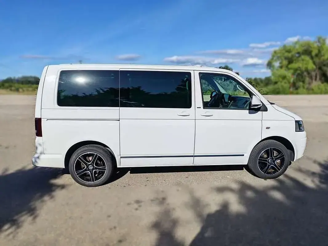 Usado VW Multivan Comfortline 179 CV (131 kW) 2018 Blanco Monovolumen
