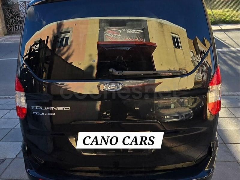Usado Ford Tourneo Courier Titanium 95 CV (69 kW) 2015 Azul Monovolumen