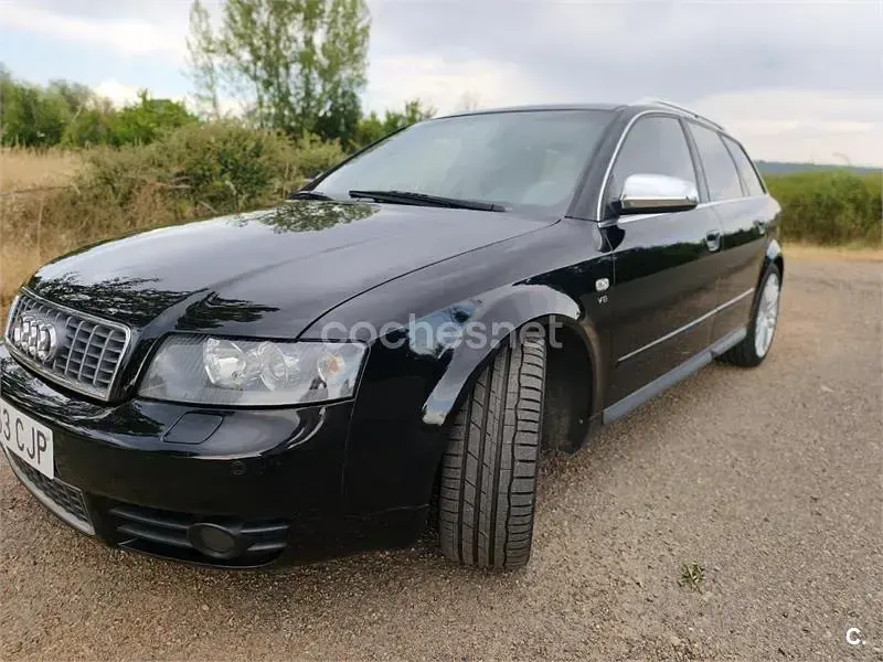 Usado Audi S4 344 CV (253 kW) 2003 Negro Familiar