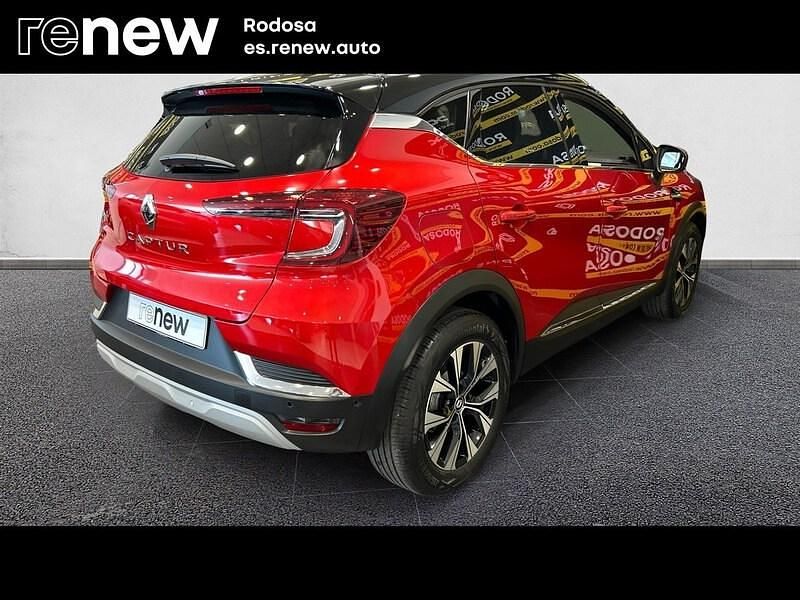 Usado Renault Captur Techno 90 CV (66 kW) 2024 Rojo SUV