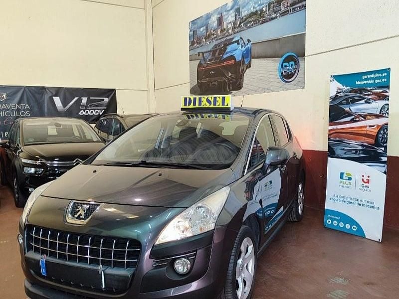 Usado Peugeot 3008 Access 115 CV (84 kW) 2011 Azul Familiar