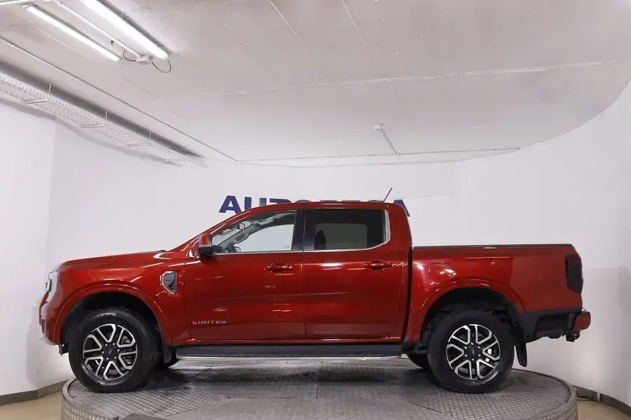 Usado Ford Ranger Limited 170 CV (125 kW) 2024 Burdeos Pickup/Camioneta
