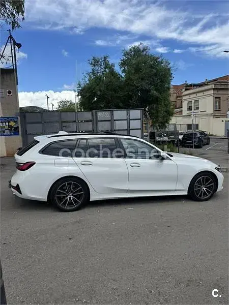 Usado BMW 330e 292 CV (214 kW) 2021 Blanco Familiar