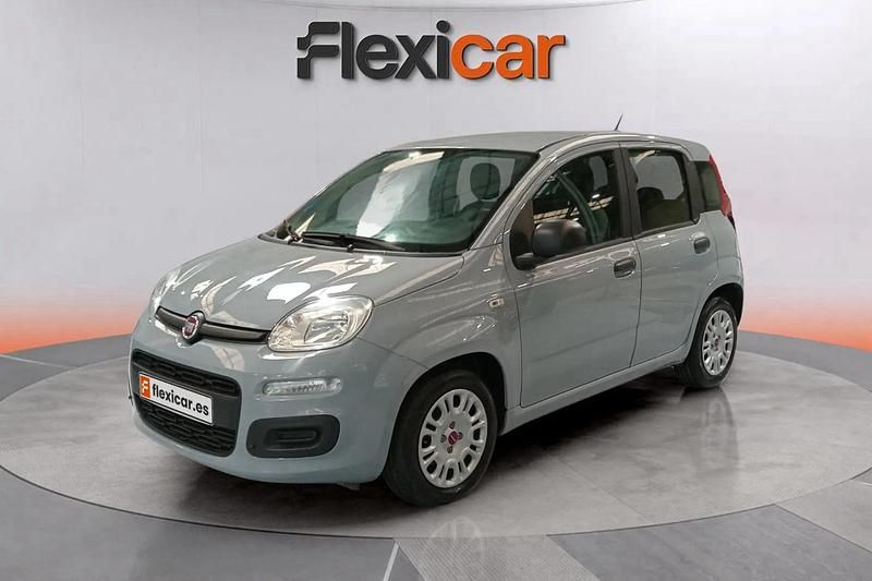 Usado Fiat Panda 71 CV (52 kW) 2022 Gris Utilitario
