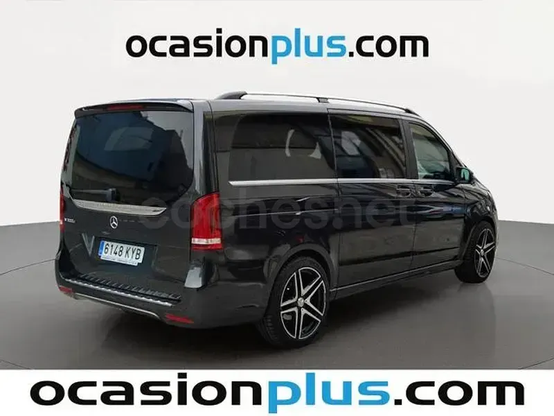 Usado Mercedes V300 Avantgarde 239 CV (175 kW) 2019 Gris / plata Monovolumen