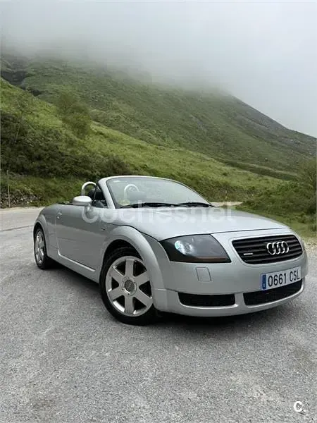 Usado Audi TT Roadster 180 CV (132 kW) 2001 Gris / plata Descapotable