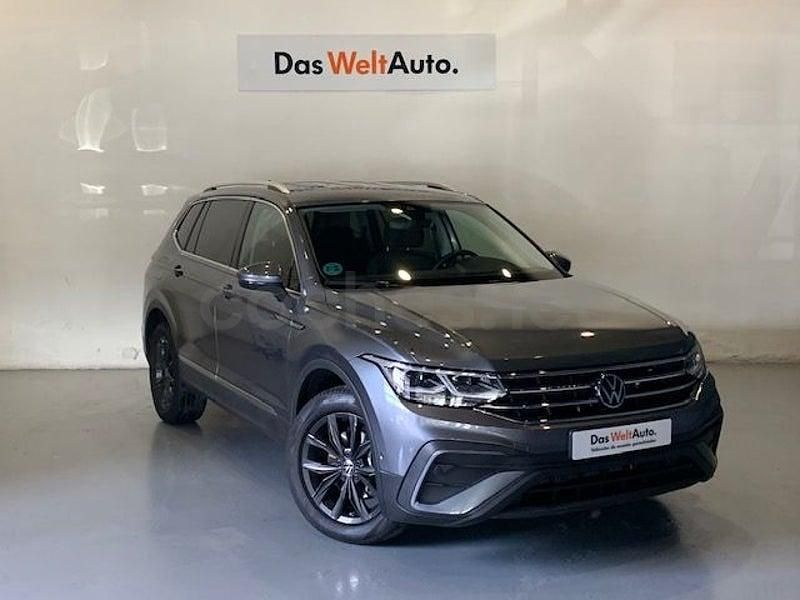 Gris / plata Usado 2025 VW Tiguan Allspace Life SUV | 37.500 € (Precio justo) - Imagen 1/4