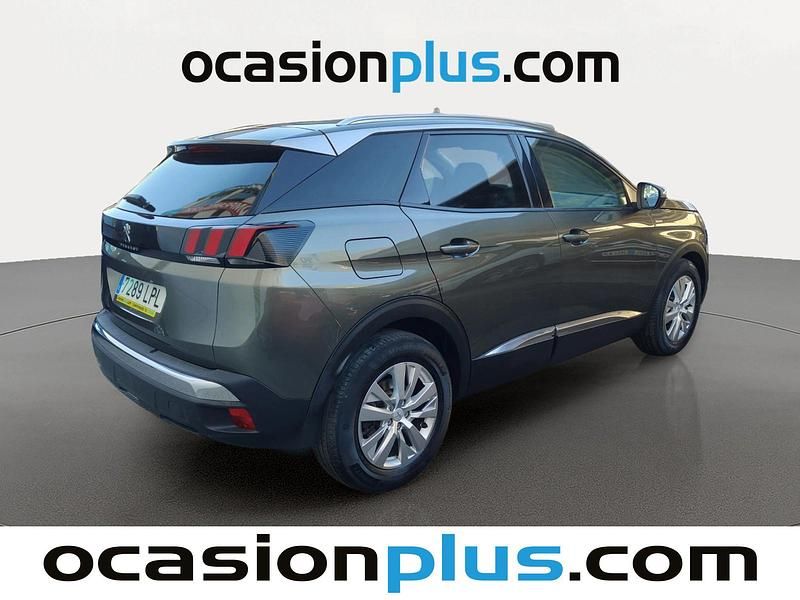 Usado Peugeot 3008 Style 131 CV (96 kW) 2021 Gris SUV